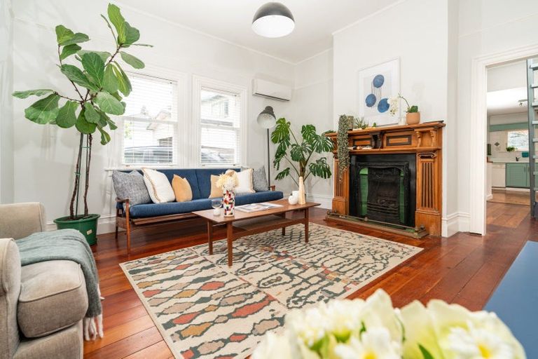 Photo of property in 287 Ohiro Road, Brooklyn, Wellington, 6021