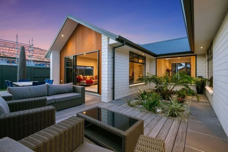 Photo of property in 6 Sarcodia Place, Papamoa Beach, Papamoa, 3118