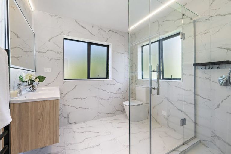 Photo of property in 46a Beulah Avenue, Rothesay Bay, Auckland, 0630