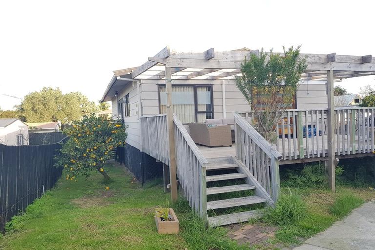 Photo of property in 37b Orion Street, Papakura, 2110