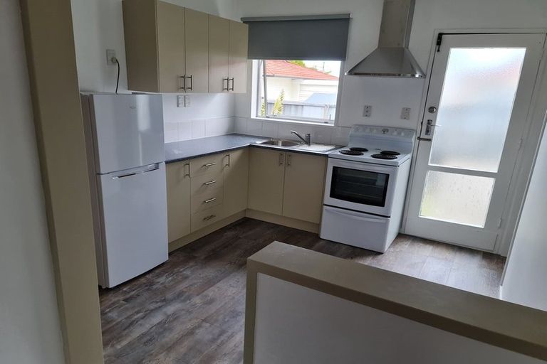 Photo of property in 4/75 Hills Road, Edgeware, Christchurch, 8013