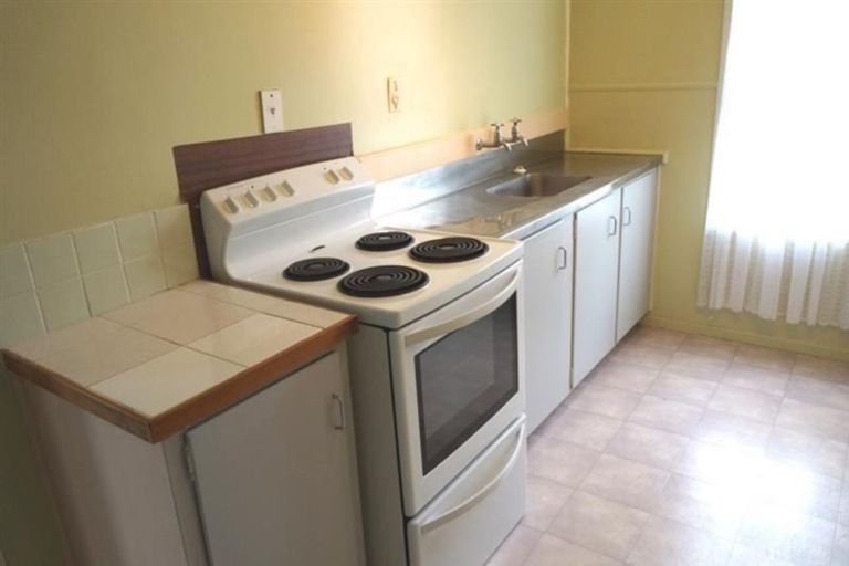 Photo of property in 61 Harrington Road, Henderson, Auckland, 0610