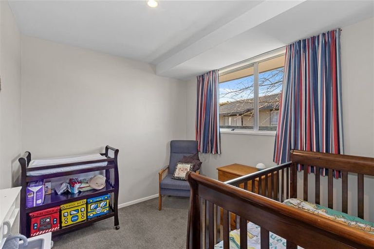 Photo of property in 1 Tracy Place, Redwood, Christchurch, 8051