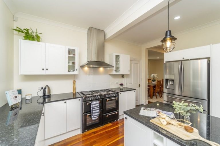 Photo of property in 99 Jellicoe Street, Martinborough, 5711