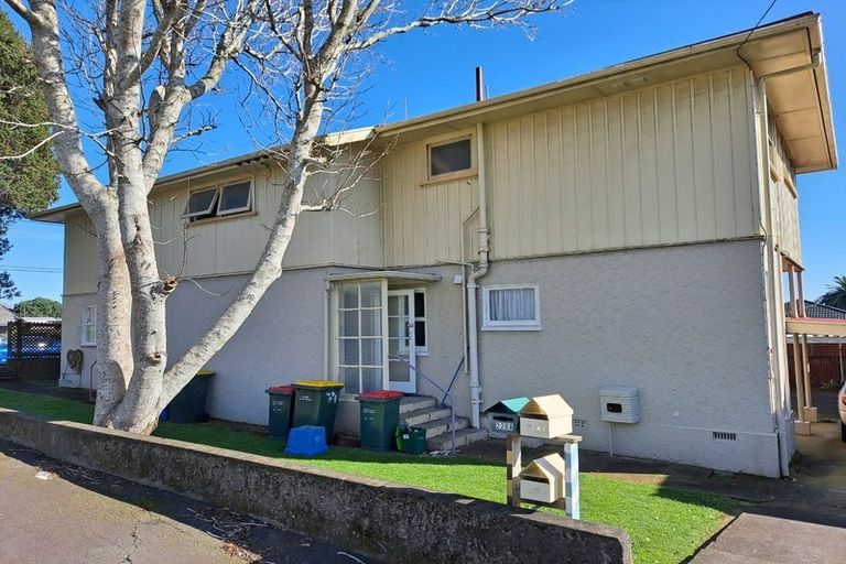 Photo of property in 220 Powderham Street, New Plymouth, 4310