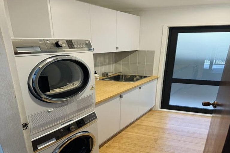 Photo of property in 21a Cockayne Road, Khandallah, Wellington, 6035