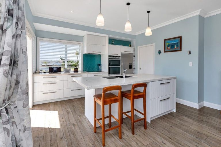 Photo of property in 2 Cayman Court, One Tree Point, 0118