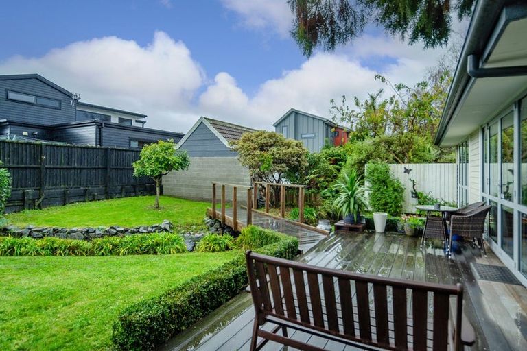 Photo of property in 2/15 Taylors Avenue, Bryndwr, Christchurch, 8052