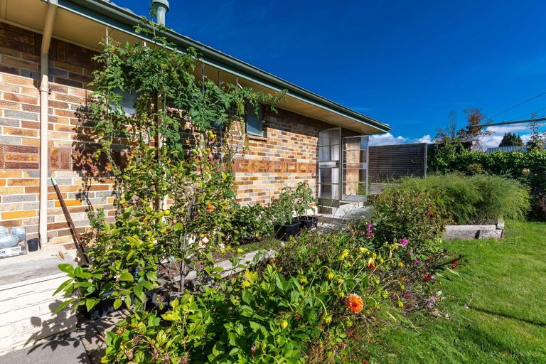 Photo of property in 2 Mill Road, Waimate, 7924