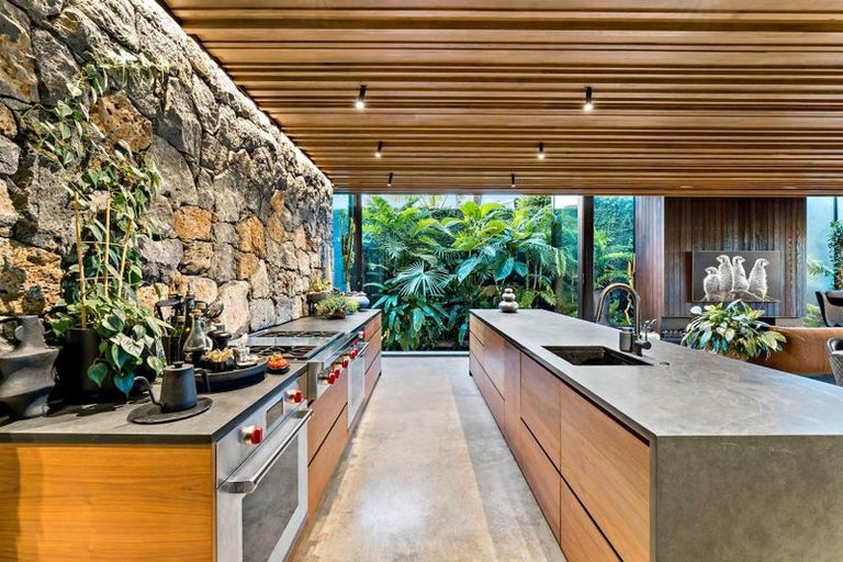 Photo of property in 14b William Street, Takapuna, Auckland, 0622