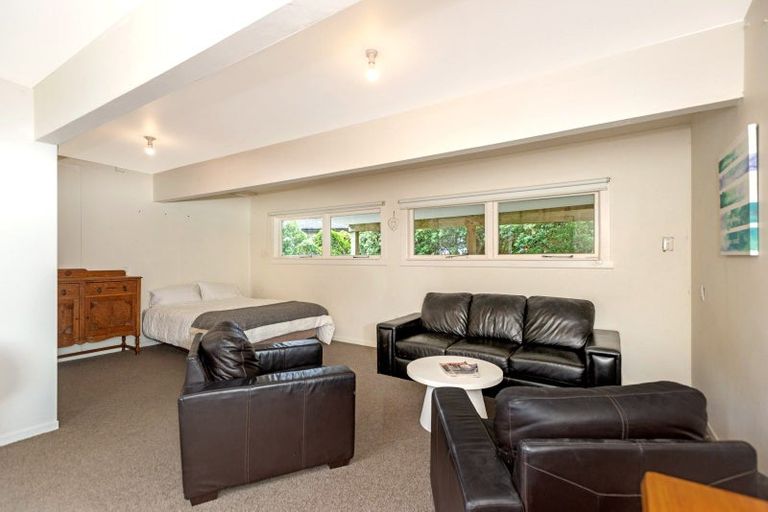 Photo of property in 4 Lysnar Street, Okitu, Gisborne, 4010