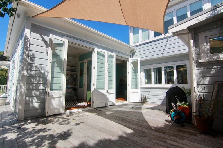 Photo of property in 84a Rintoul Street, Newtown, Wellington, 6021