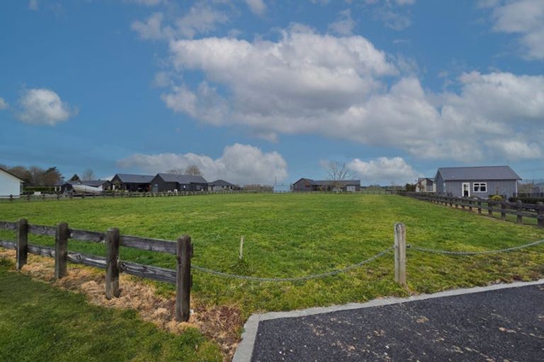 Photo of property in 2/120 Pilot Drive, Ngahinapouri, 3882