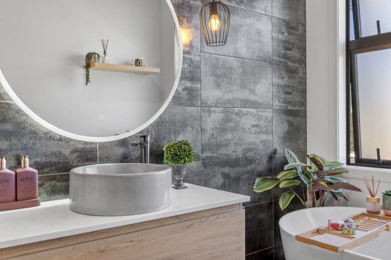 Photo of property in Northlake, 17 Armidale Crescent, Wanaka, 9305