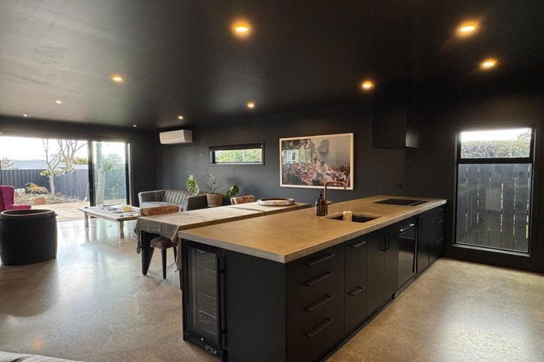 Photo of property in 12a Saint Hill Lane, Havelock North, 4130