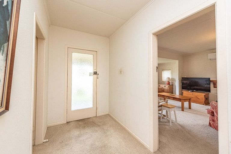 Photo of property in 26 Kawatiri Avenue, Gonville, Whanganui, 4501