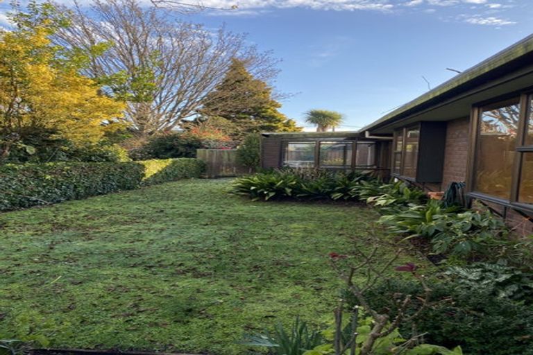 Photo of property in 2/13 Abberley Crescent, St Albans, Christchurch, 8014
