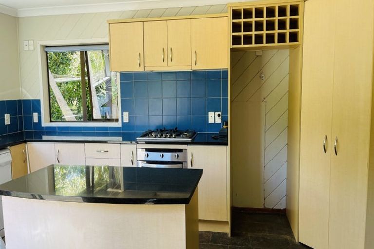 Photo of property in 112 Cossey Road, Drury, 2577