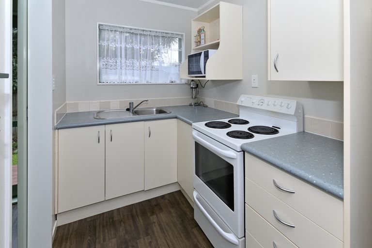 Photo of property in 10b Lane Road, Weymouth, Auckland, 2103