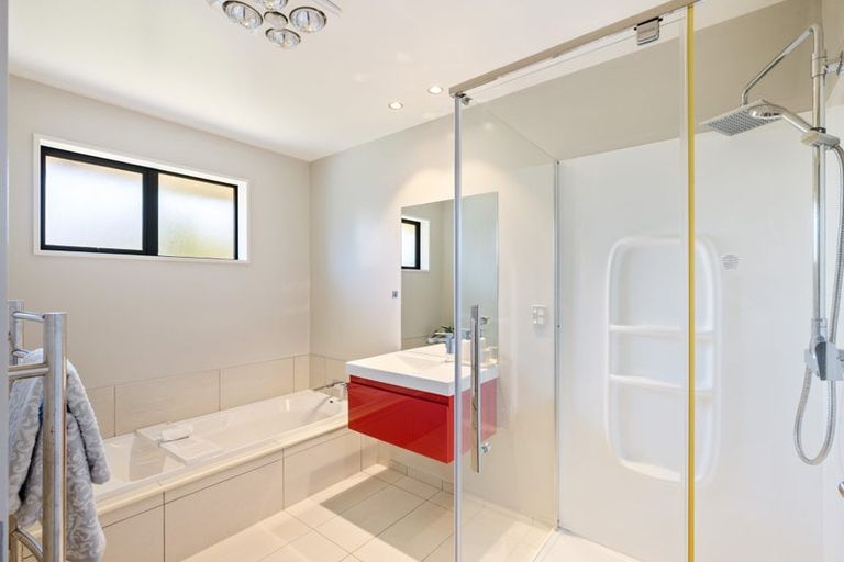 Photo of property in 8 Marble Court, Northwood, Christchurch, 8051