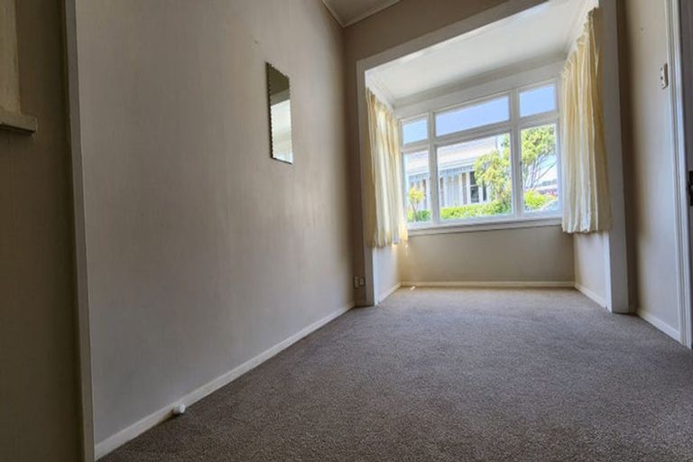 Photo of property in 354 Adelaide Road, Newtown, Wellington, 6021