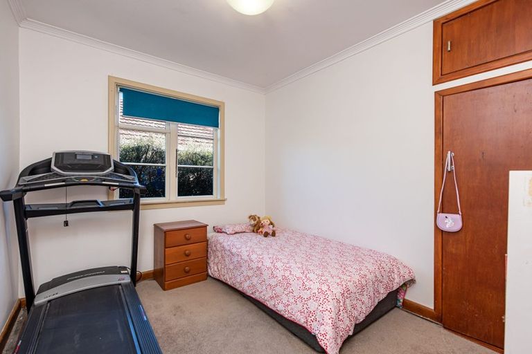 Photo of property in 18 Coates Street, Tawa, Wellington, 5028