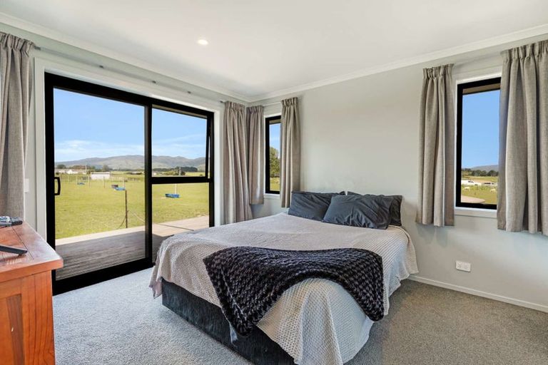 Photo of property in 21 Meavy Lane, Ashhurst, Palmerston North, 4470