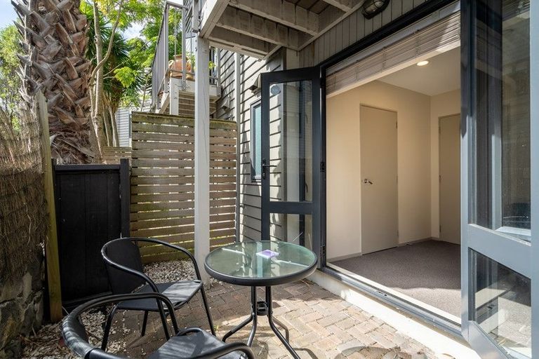 Photo of property in 4 Dovedale Place, Parnell, Auckland, 1010