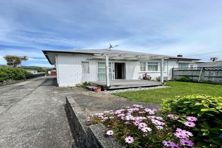 Photo of property in 2/28 Ranui Road, Stoke, Nelson, 7011
