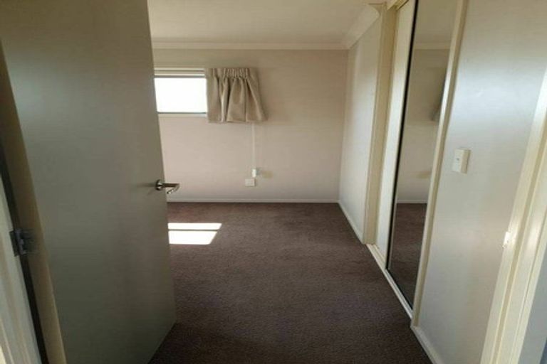 Photo of property in 24d Schnapper Rock Road, Schnapper Rock, Auckland, 0632