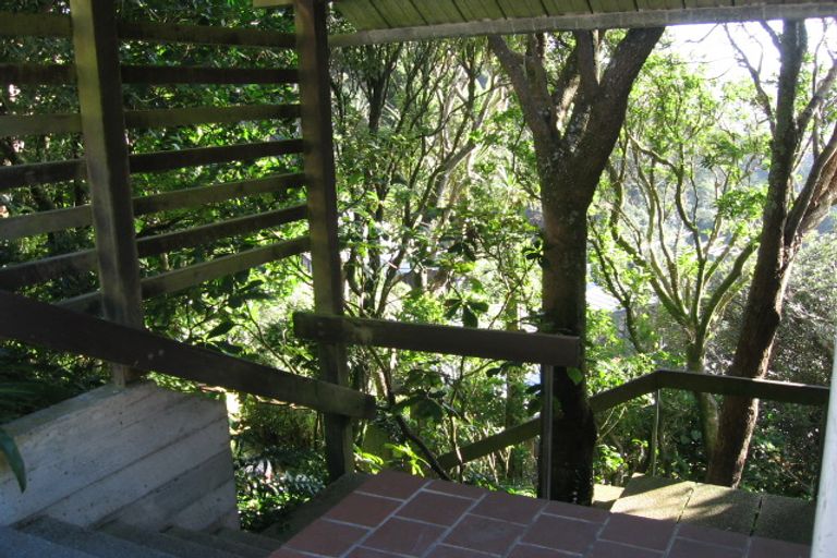 Photo of property in 28 Robieson Street, Roseneath, Wellington, 6011