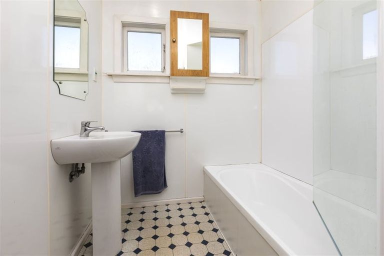 Photo of property in 73 Dacre Street, Linwood, Christchurch, 8062