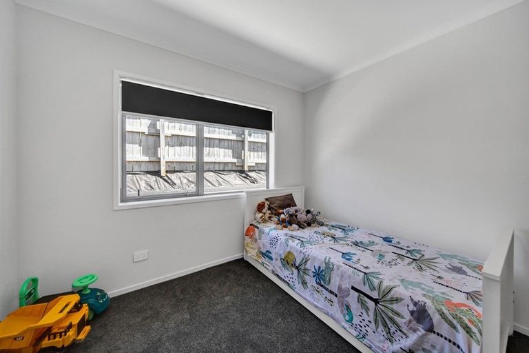 Photo of property in 23 Garrett Drive, Whalers Gate, New Plymouth, 4310