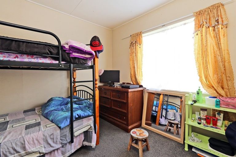 Photo of property in 323 Flaxmere Avenue, Flaxmere, Hastings, 4120