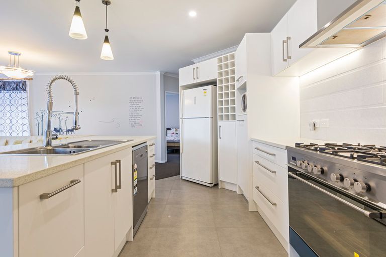 Photo of property in 27 Landing Drive, Pyes Pa, Tauranga, 3112