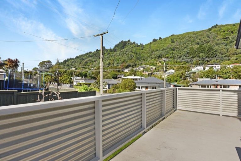 Photo of property in 103 Waikawa Road, Picton, 7220