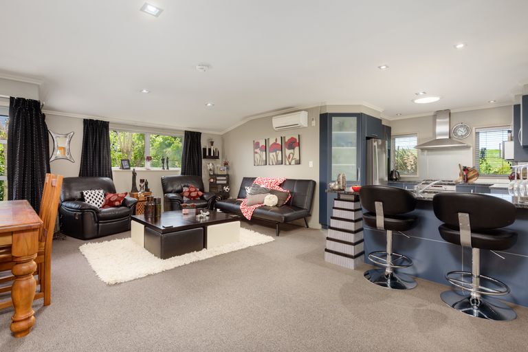 Photo of property in 15 Parnwell Place, Ohauiti, Tauranga, 3112