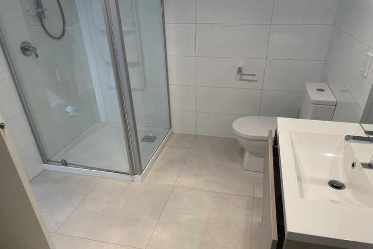 Photo of property in 26b Titoki Street, Te Atatu Peninsula, Auckland, 0610