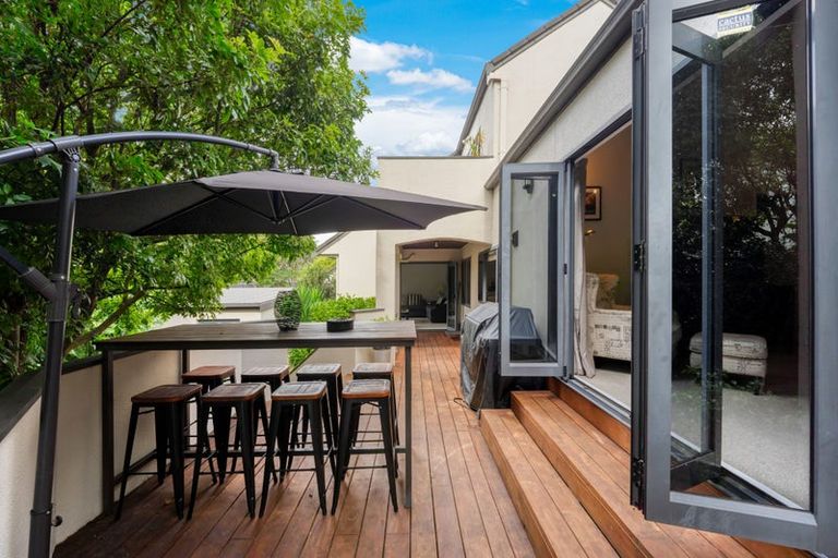 Photo of property in 35a Picasso Drive, West Harbour, Auckland, 0618