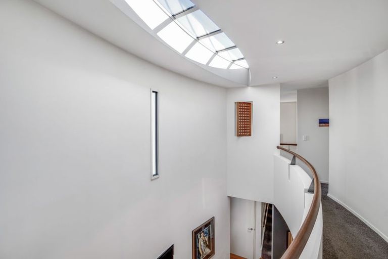 Photo of property in 32 Kilmarnock Street, Riccarton, Christchurch, 8011