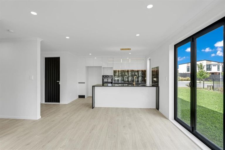 Photo of property in 1 Waikaha Street, Pokeno, 2472