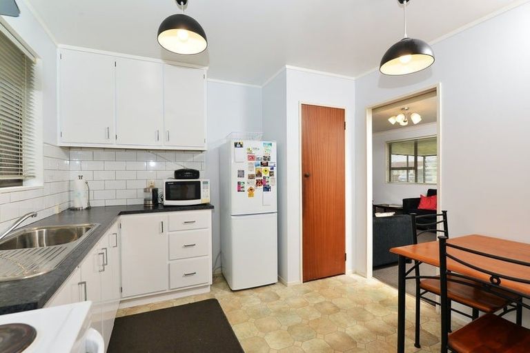 Photo of property in 12 Amber Lane, Melville, Hamilton, 3206