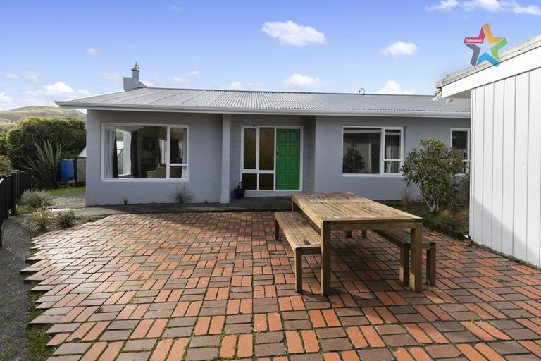Photo of property in 73 Waipounamu Drive, Kelson, Lower Hutt, 5010
