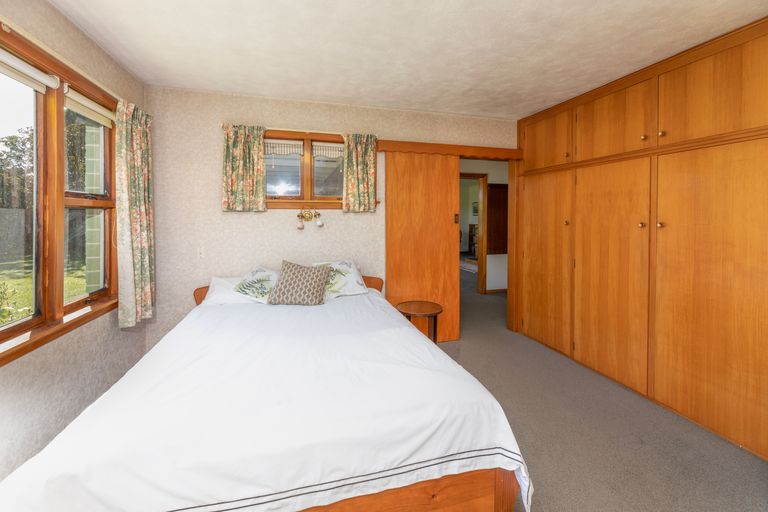 Photo of property in 49 Maidstone Road, Ilam, Christchurch, 8041