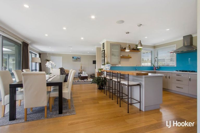 Photo of property in 17 Browns Drive, Waihi Beach, 3611