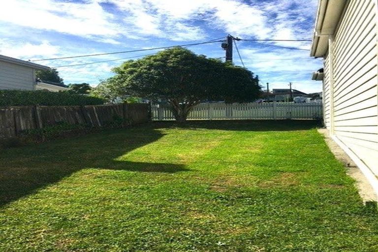 Photo of property in 66 Palmerston Road, Birkenhead, Auckland, 0626