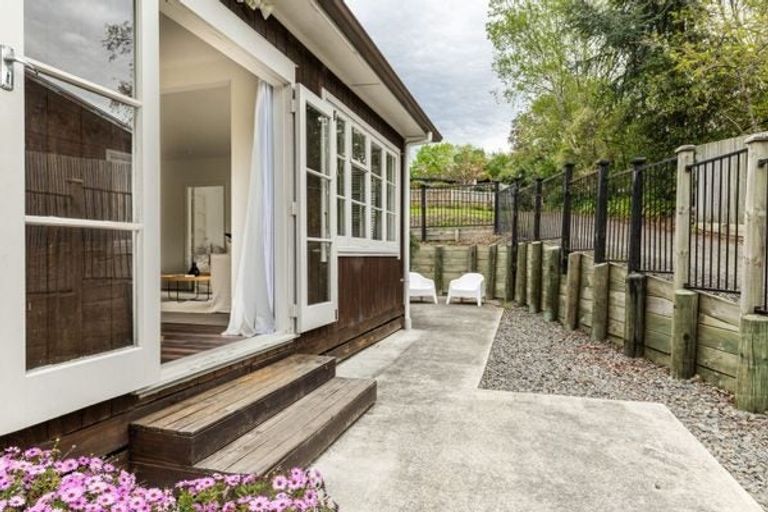 Photo of property in 15 Keirunga Road, Havelock North, 4130