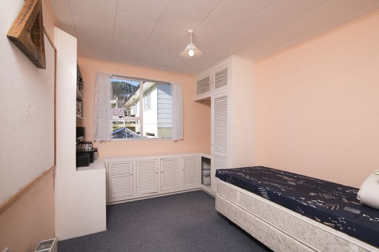 Photo of property in 37 South Terrace, Picton, 7220