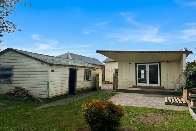 Photo of property in 93 Wilson Street, Hawera, 4610
