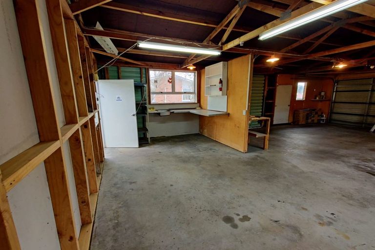 Photo of property in 50a Longburn Road, Henderson, Auckland, 0610